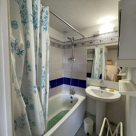 Maison 4 Pieces, 5 Couchages, Piscine Commune, Proche Plage, Jardinet Privatif, St-jean-de-monts - Fr-1-224c-220 *